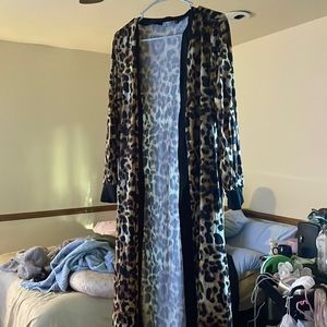 Glamaker Women’s Animal Print Coverup Size Medium